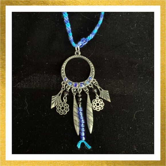 3/$20 Hand Crafted DREAM CATCHER Pendant NECKLACE - Picture 1 of 2
